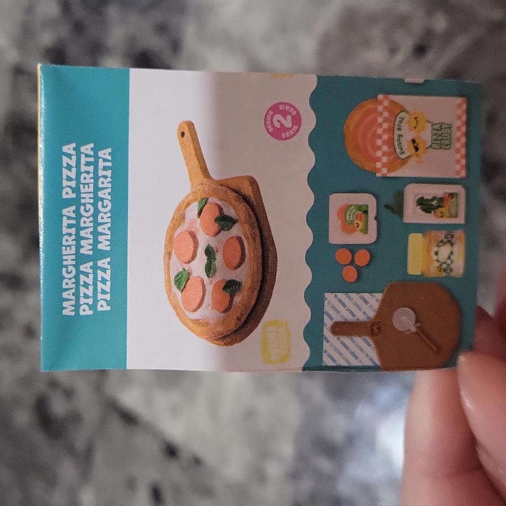 Miniverse Make It Mini Margherita Pizza